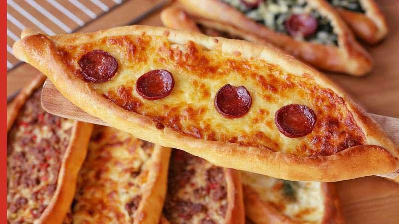 #21). Sucuk and cheese pide