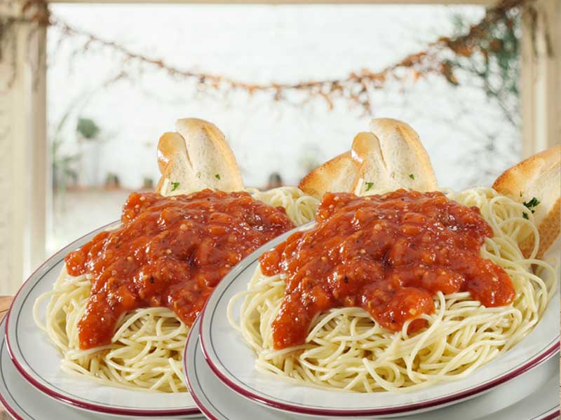 2 spaghettis (sauce à la viande)