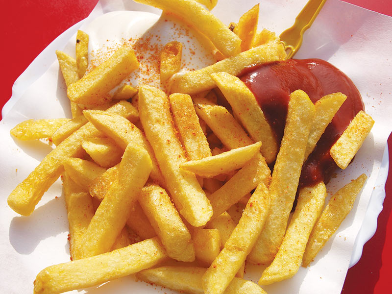 Patates frites avec sauce