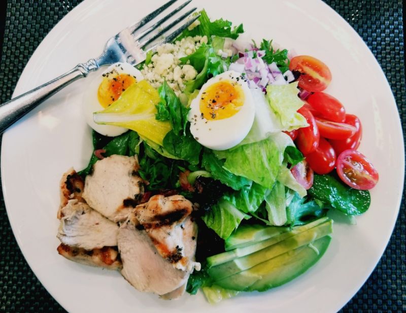 Chef's salad with chicken