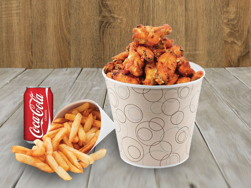 10 chicken wings + Fries + 1 drink (355ml)